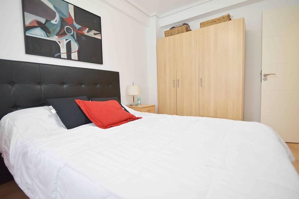El Apartamento De Los Pinares By Just Room ซานตานเดร์ ภายนอก รูปภาพ